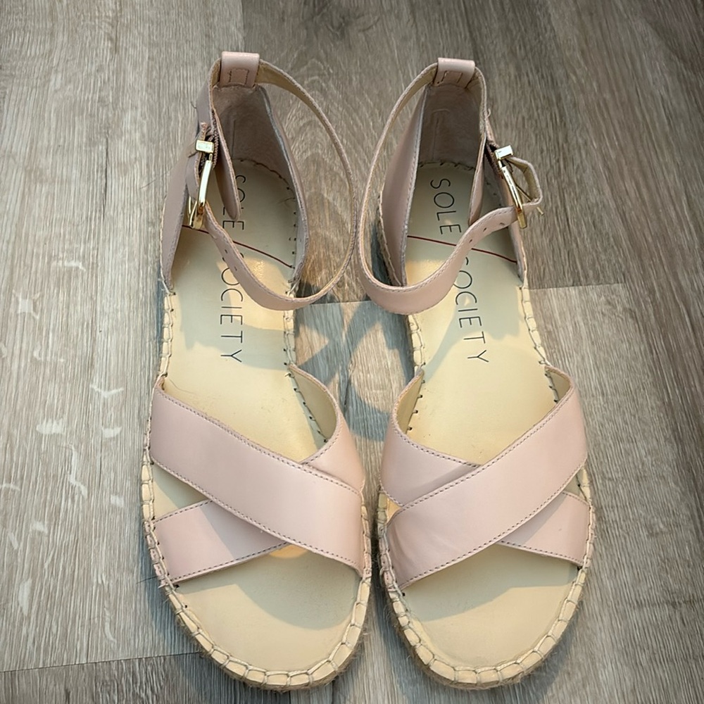 Sole Society size 7.5 never worn pink strappy sandals